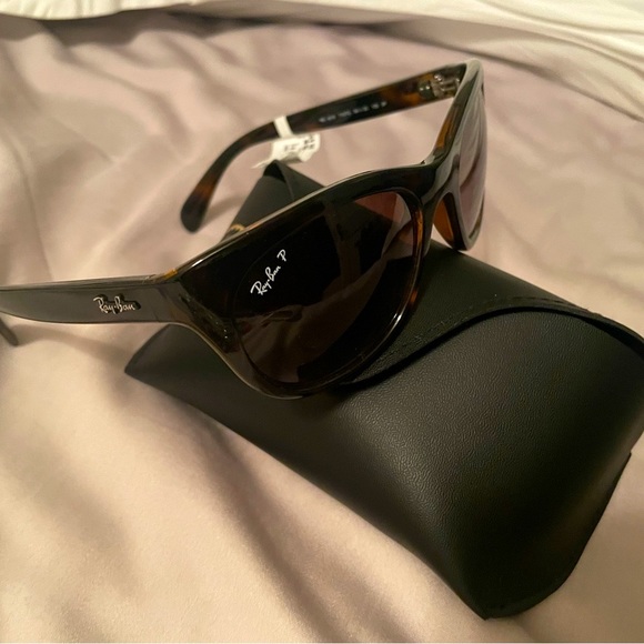 Ray-Bans - Picture 2 of 7